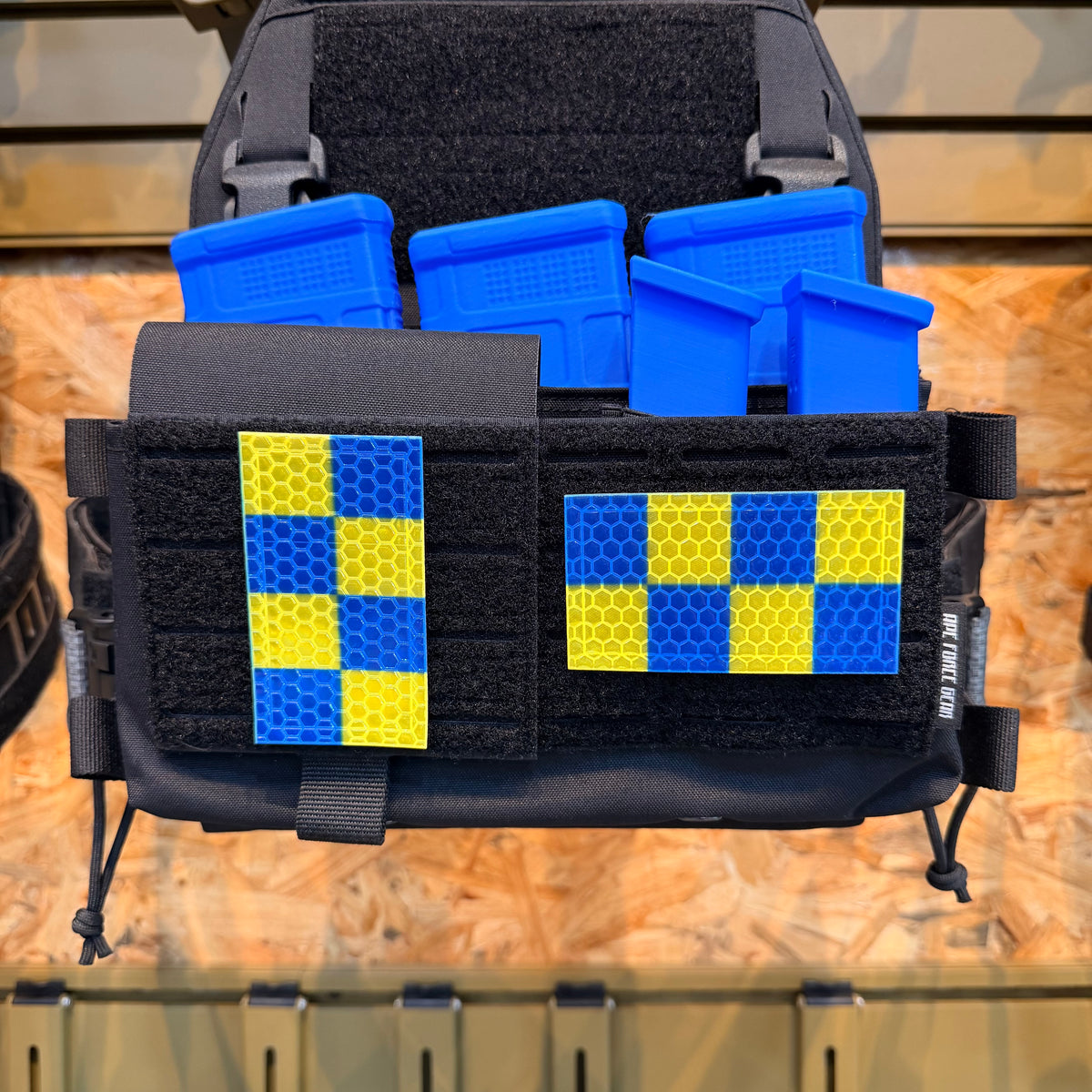 Ape Force Gear ป้าย BATTENBURG REFLECTIVE VELCRO PATCH [AFG-PT02]