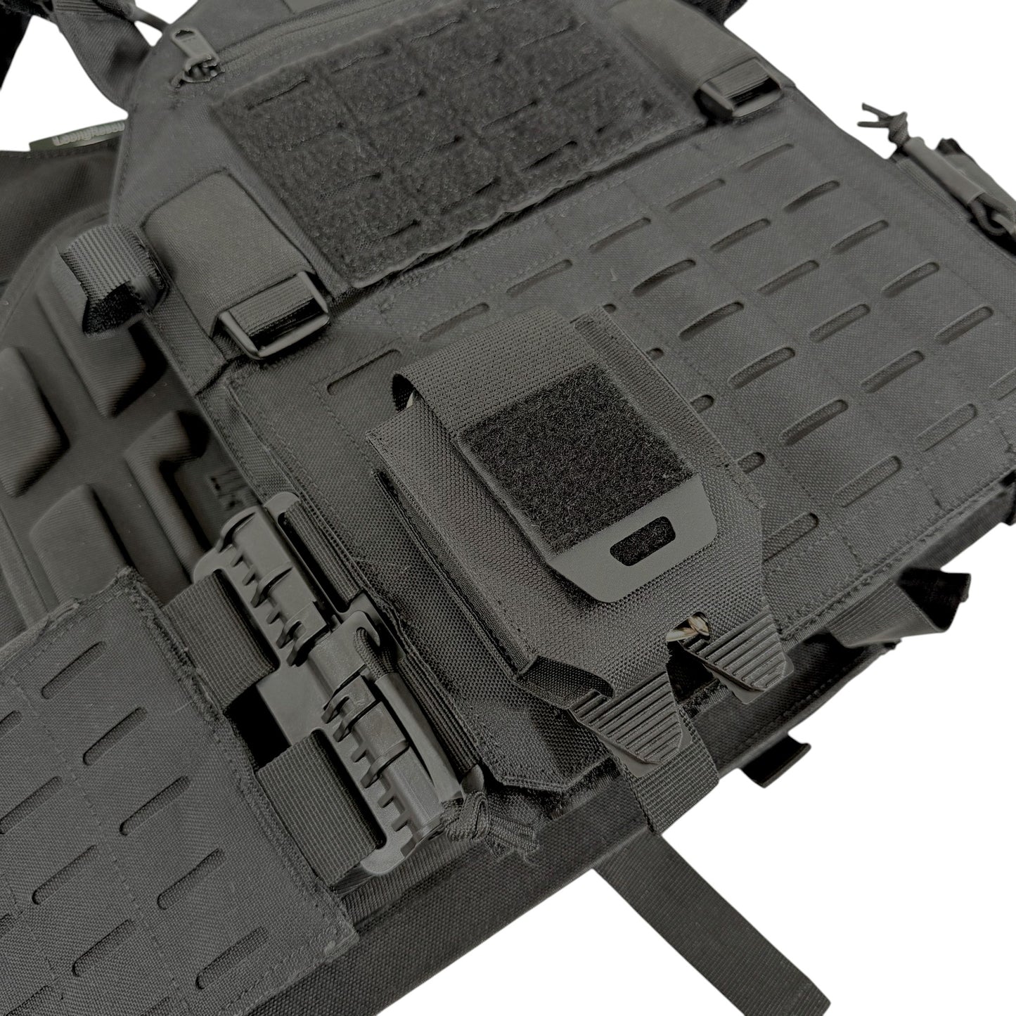 BATTLE GEAR LASER-CUT HANDCUFF POUCH [BAT-P181]