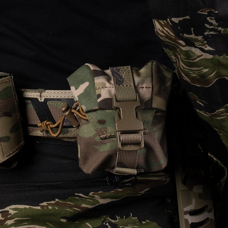 WOSPORT MULTI-PURPOSE GRENADE POUCH [WST-GP-11]
