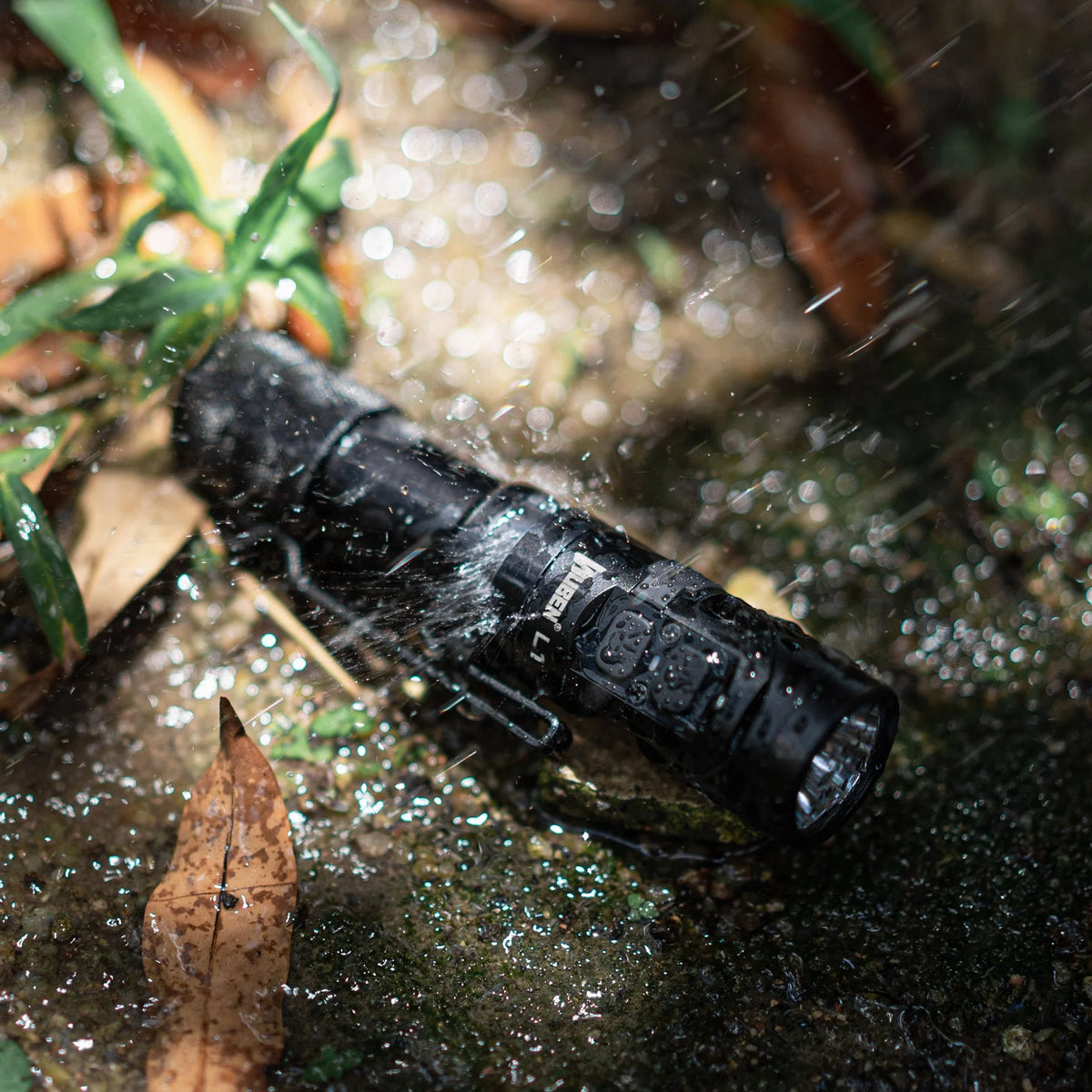 WUBEN L1 2000 LUMENS RECHARGEABLE EDC TACTICAL FLASHLIGHT[WB-L1]